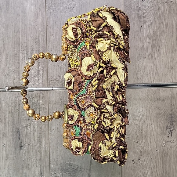 Mary Frances Small Framed Beaded Handbag Purse - Picture 3 of 15